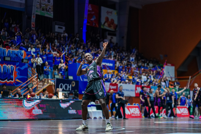 VBA Final 2025: Hanoi Buffaloes lội ngược dòng trước Nha Trang Dolphin 
