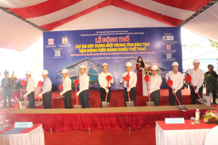 Lễ động thổ xây dựng mới Trung tâm đào tạo vận động viên năng khiếu thể thao.