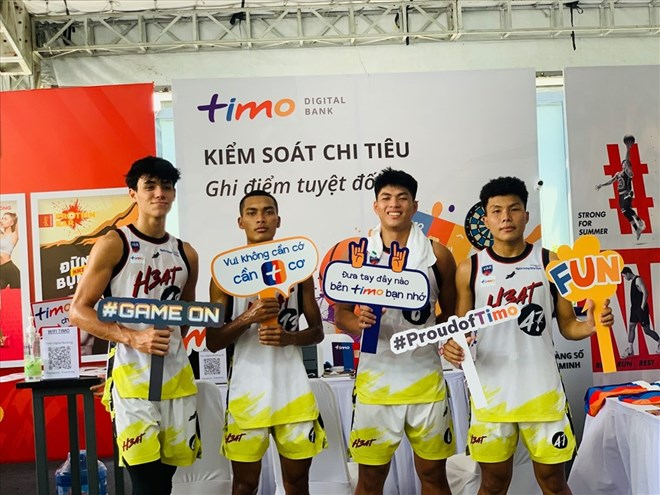 Timo ( Bản Việt Bank) với vai trò là nhà tài trợ chính tại Giải Bóng rổ 3x3 Chuyên nghiệp Việt Nam trong mùa giải đầu tiên. Ảnh : Báo Lao Động